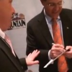Malzahn Encounters Ohio State Fan at Award Ceremony
