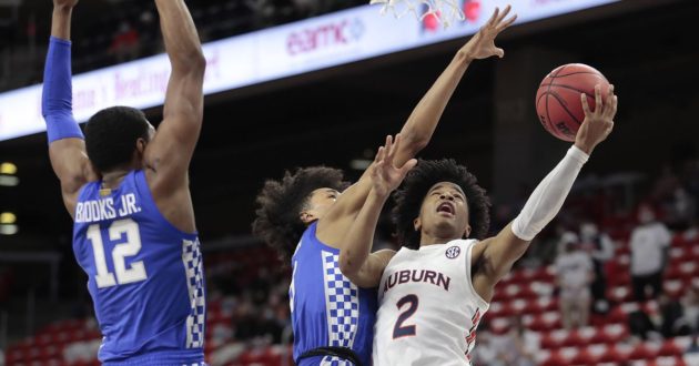Highlights of Auburn's 66-59 Win Over Kentucky